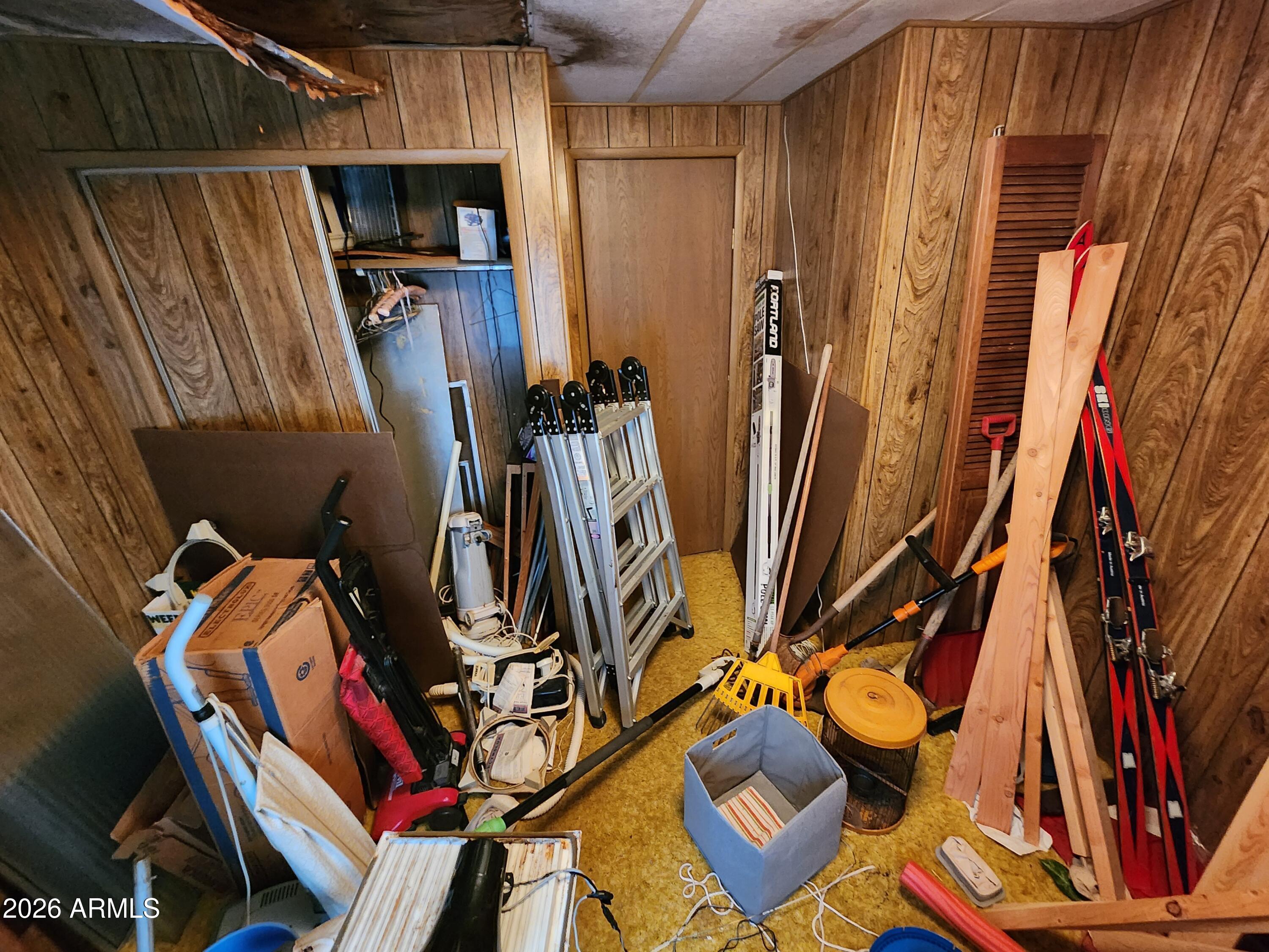 2400 Rogers Loop Show Low, AZ 85901 - Photo 4 of 16 20250412_154704