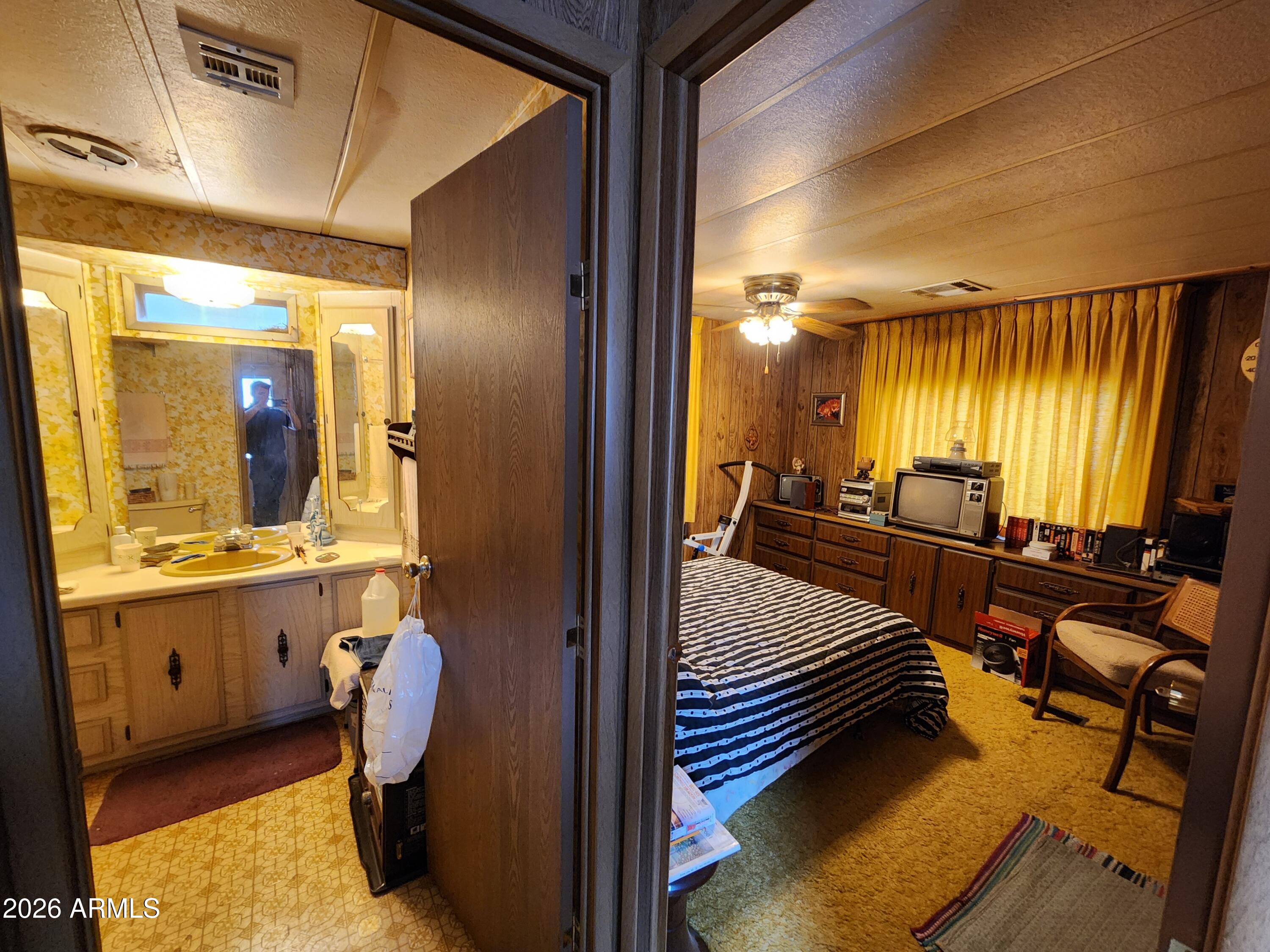 2400 Rogers Loop Show Low, AZ 85901 - Photo 5 of 16 20250412_154746