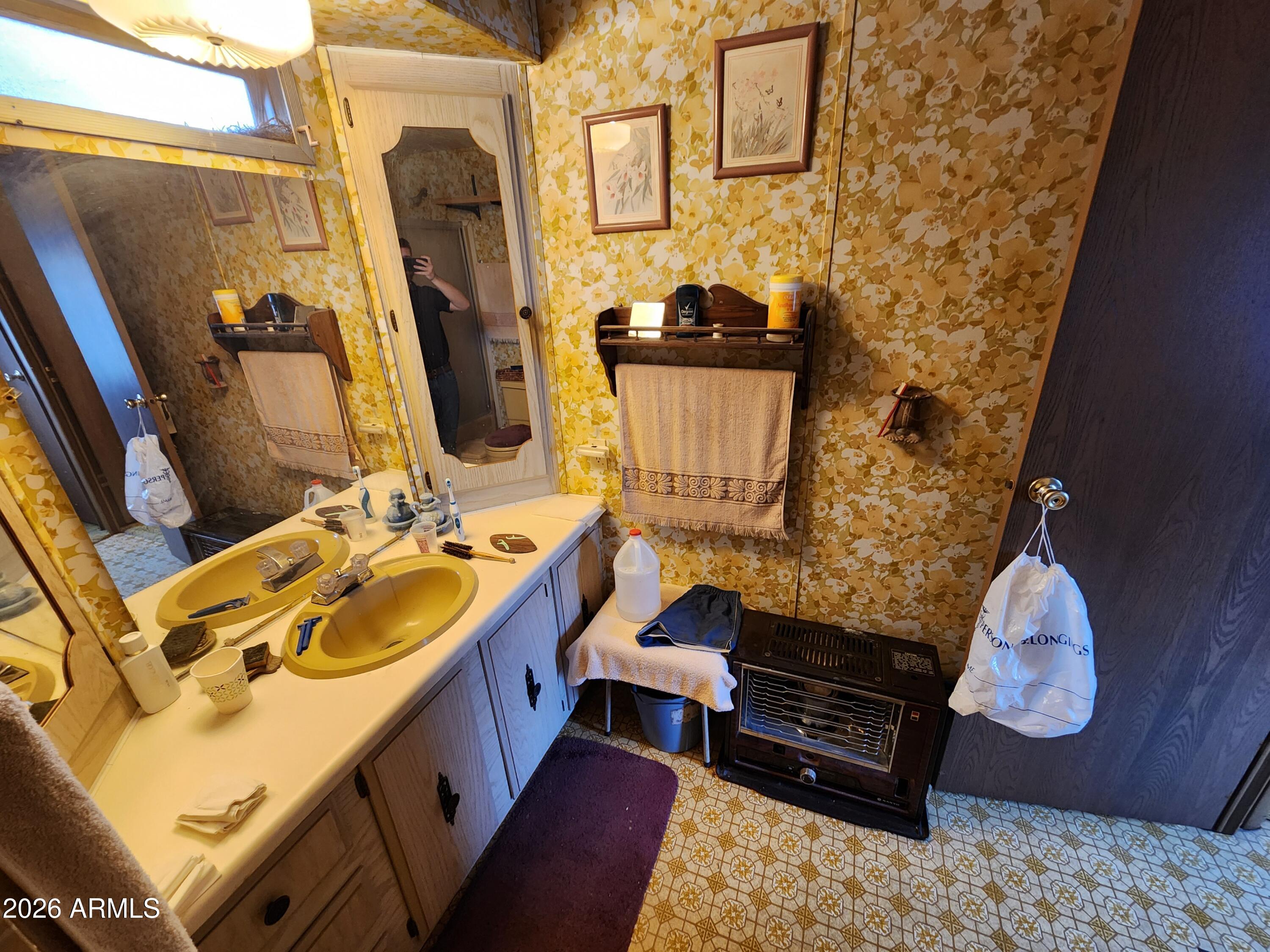 2400 Rogers Loop Show Low, AZ 85901 - Photo 9 of 16 20250412_154844