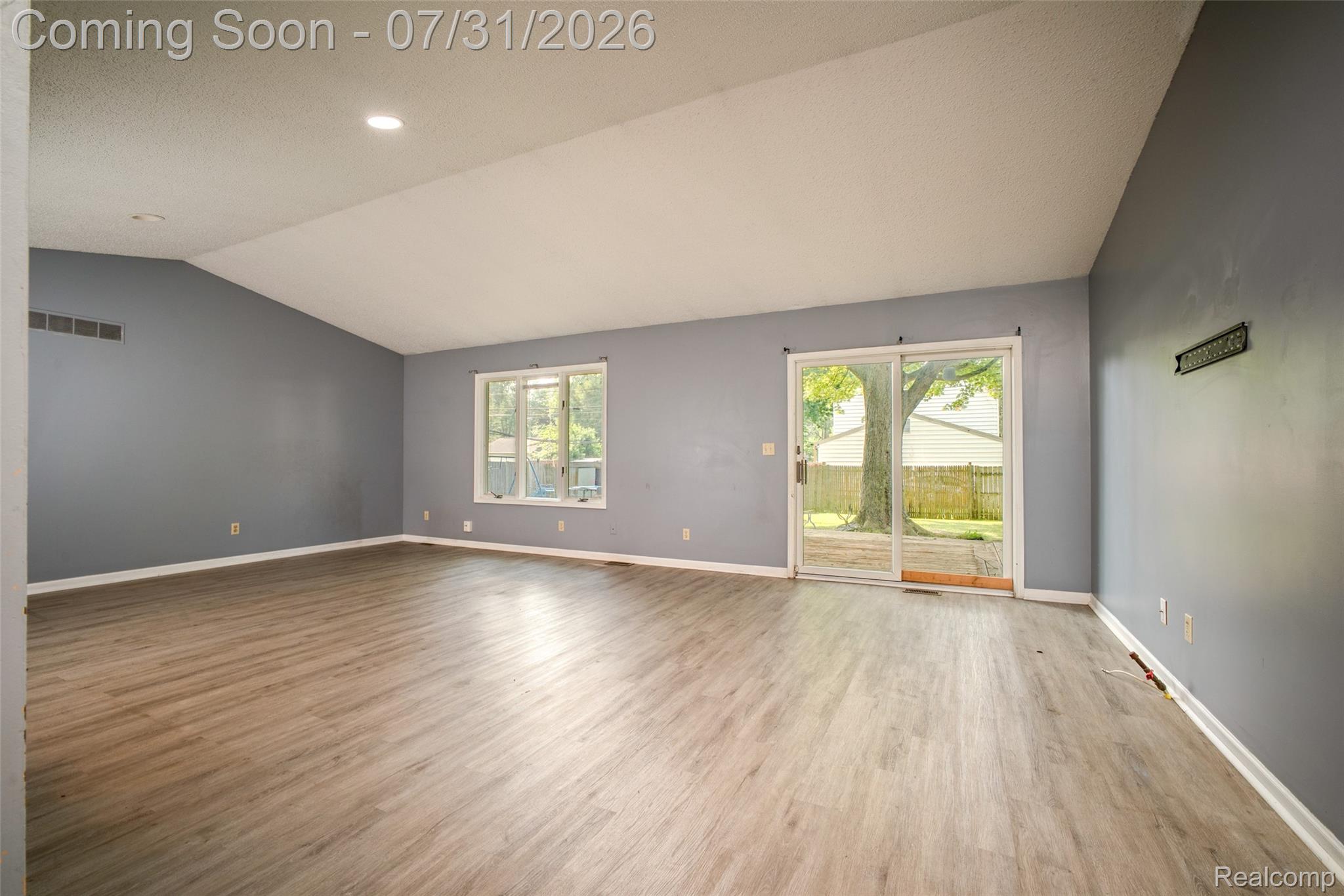 26085 Superior Road Taylor, MI 48180 - Photo 7 of 25 7.jpg