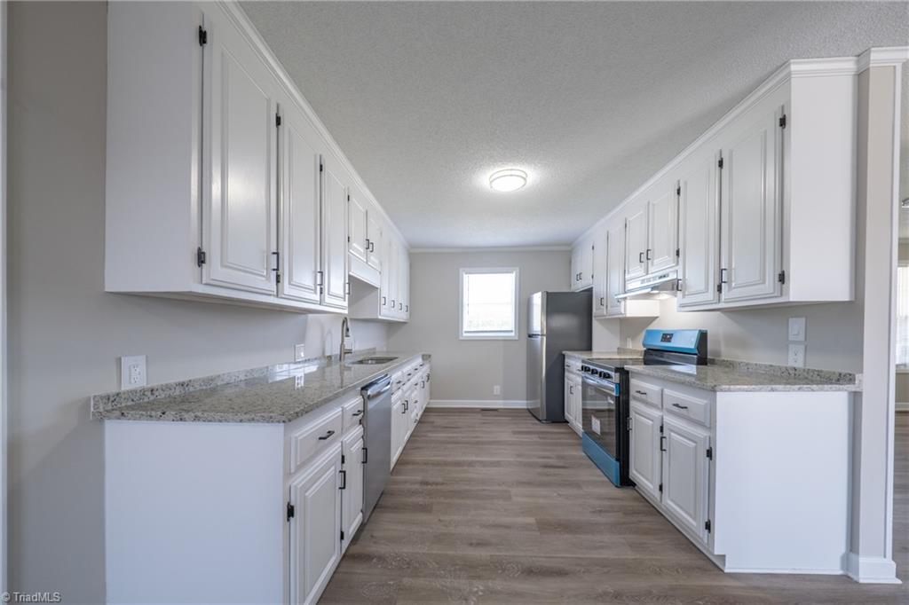 817 Holly Springs Road Mount Airy, NC 27030 - Photo 18 of 32
