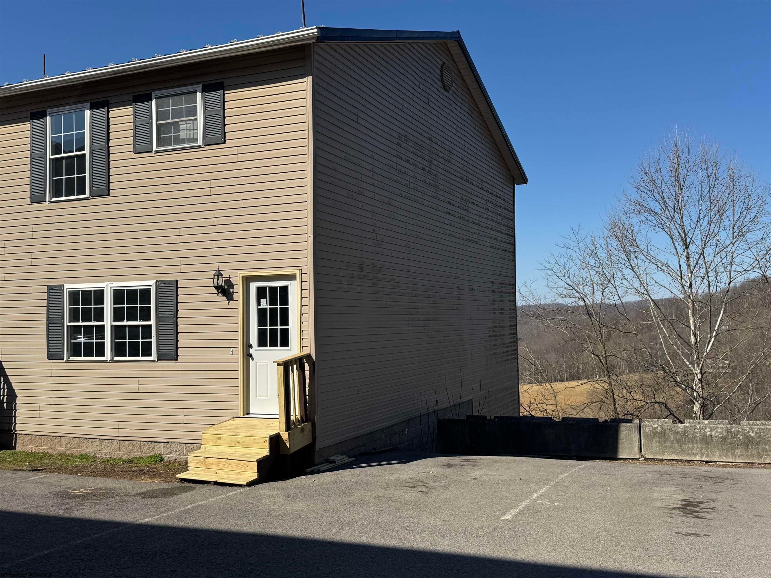 511 Scenic, Unit 511 Fairmont, WV 26554 - Photo 2 of 25 Gallery Image 2