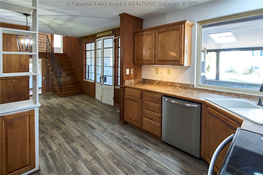 907 Valley Road Charleston, WV 25302 - Photo 19 of 47 Gallery Image 19