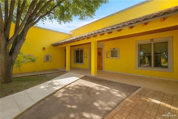 a view of a large building