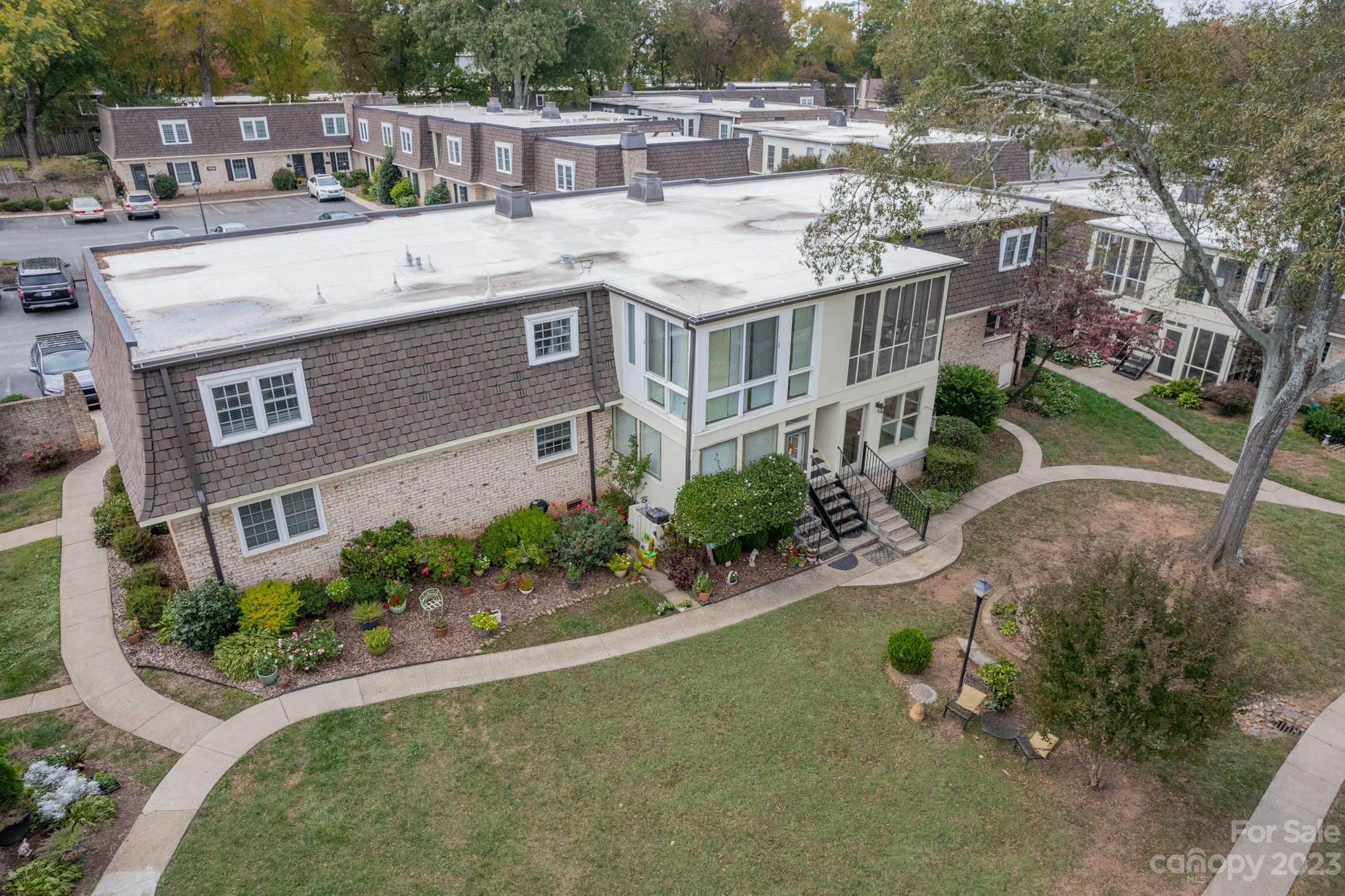 1704 Roxborough Road Charlotte, NC 28211 - Photo 28 of 34 Gallery Image 28