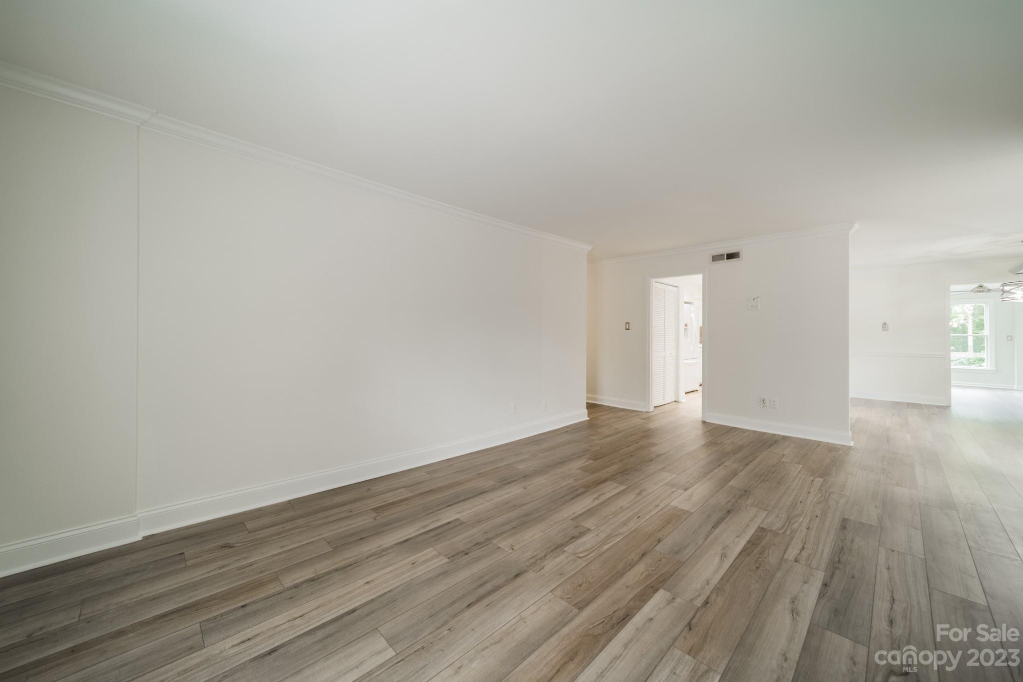 1704 Roxborough Road Charlotte, NC 28211 - Photo 5 of 34 Gallery Image 5