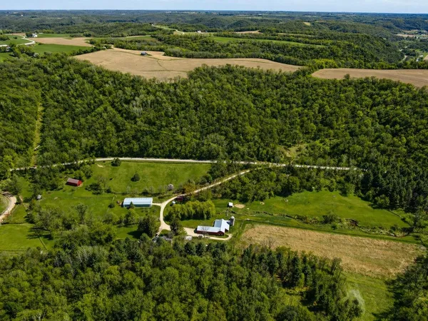 $1 | 13321 Smith Drive, Soldiers Grove, WI 54655