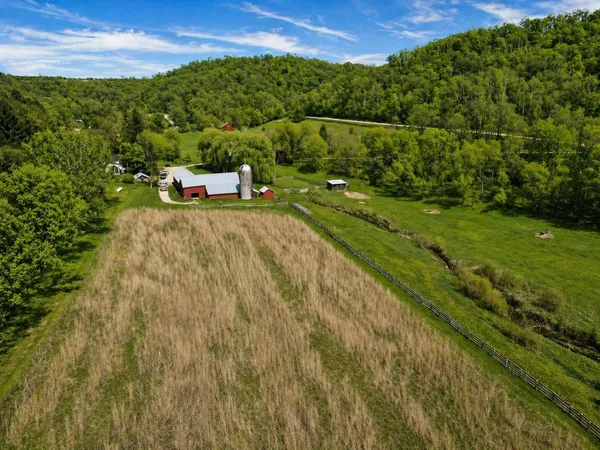$1 | 13321 Smith Drive, Soldiers Grove, WI 54655