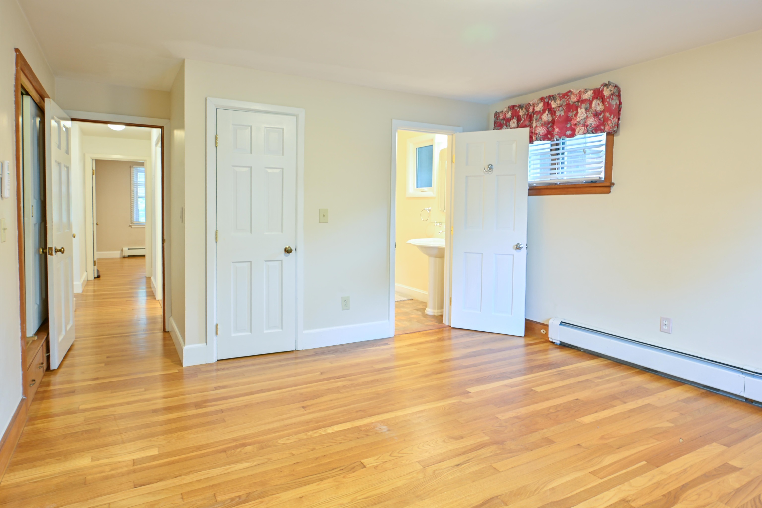 606 Ray Street Manchester, NH 03104 - Photo 26 of 60 Gallery Image 26