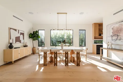 $4,195,000 | 1611 South Bedford Street, Los Angeles, CA 90035