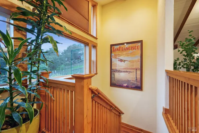 $2,000,000 | 2016 Park Vista Court, Santa Rosa, CA 95405