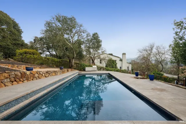 $2,000,000 | 2016 Park Vista Court, Santa Rosa, CA 95405