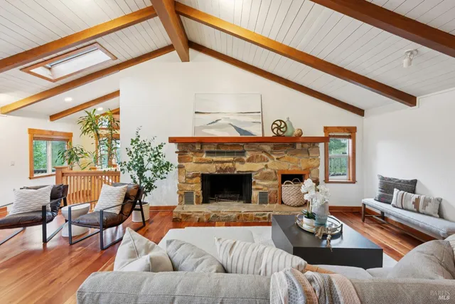 $2,000,000 | 2016 Park Vista Court, Santa Rosa, CA 95405