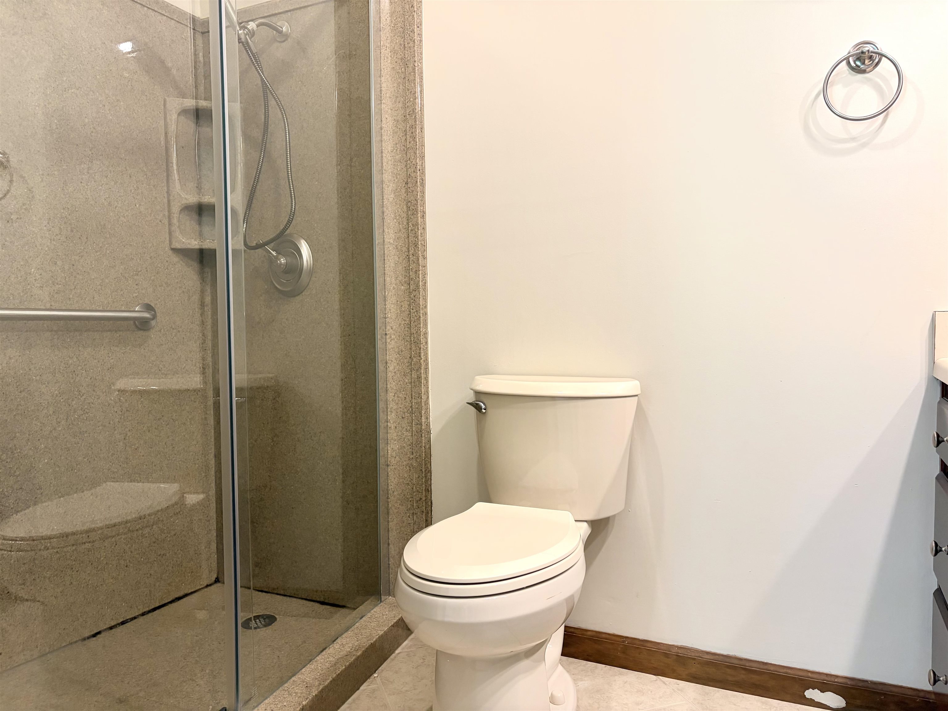 640 Red Bird Road Middleton, TN 38052 - Photo 13 of 30 Bathroom