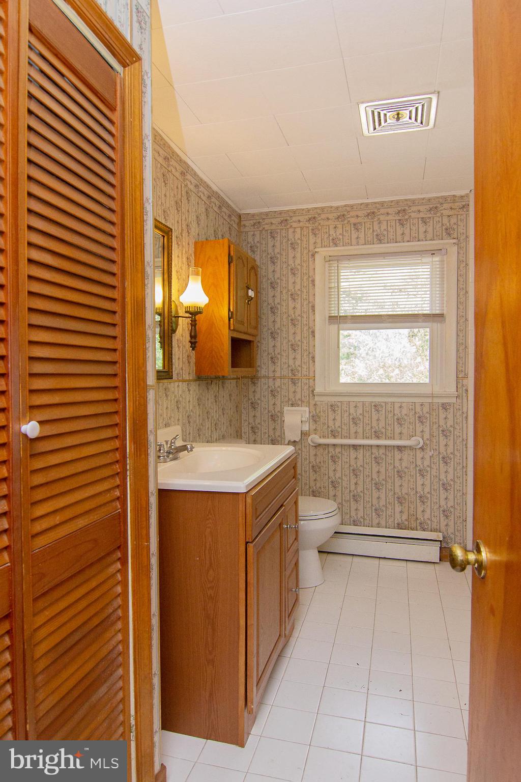 5125 Old Hanover Road Westminster, MD 21158 - Photo 18 of 35 Full bath