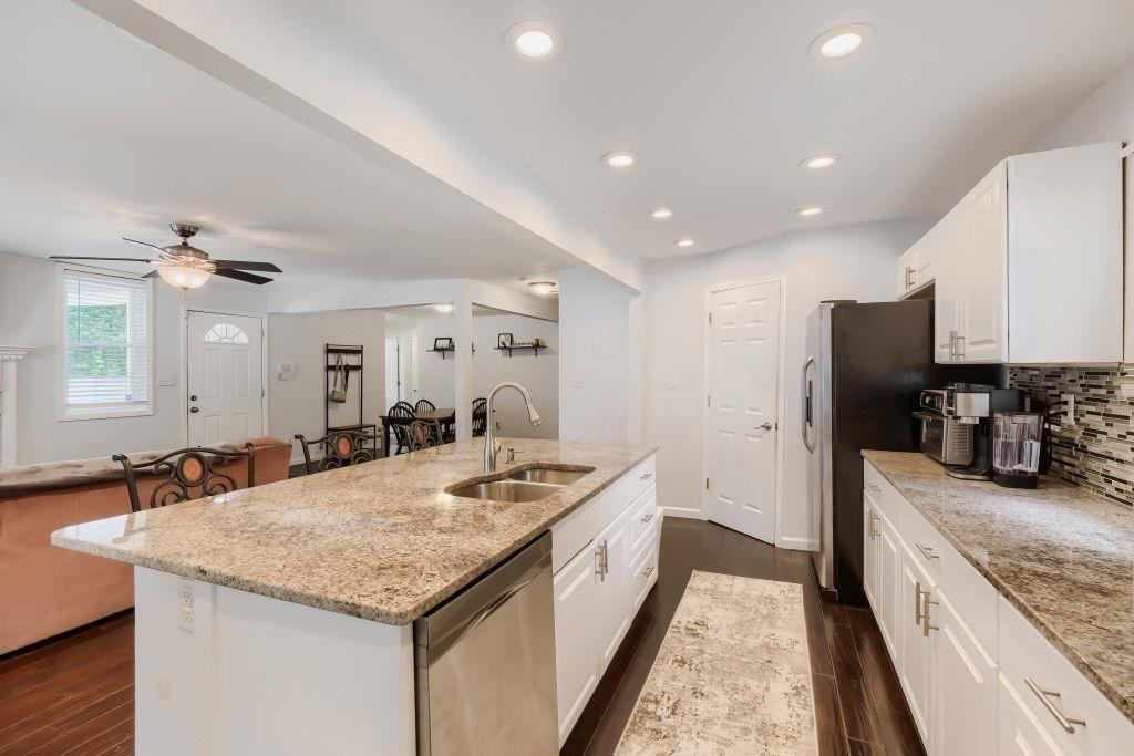 2702 White Oak Drive Decatur, GA 30032 - Photo 11 of 26