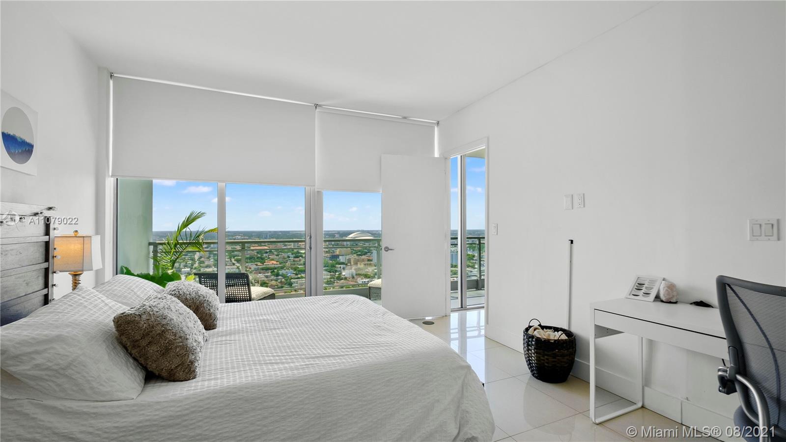 92 Southwest 3rd Street, Unit 3807 Miami, FL 33130 - Photo 10 of 15