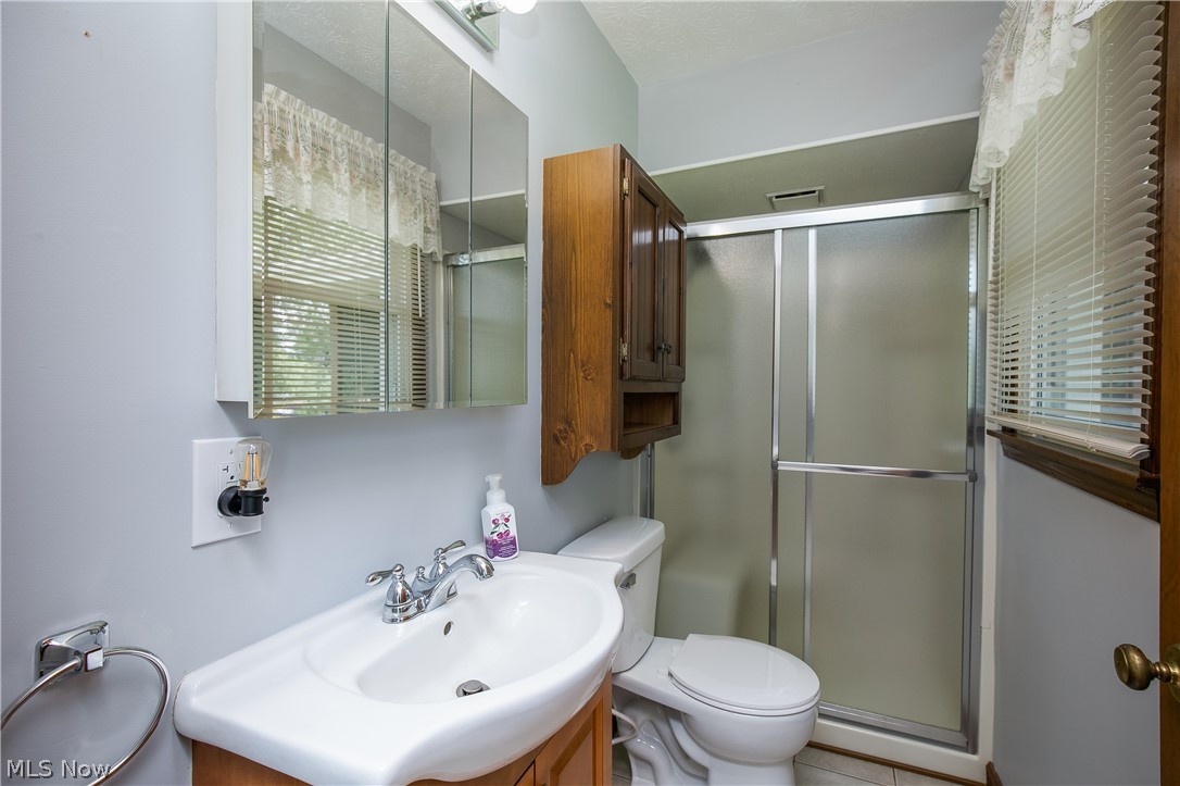 4319 Ridge Road Cortland, OH 44410 - Photo 20 of 39 Gallery Image 20