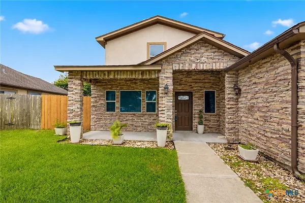$330,000 | 115 San Polo Court, Victoria, TX 77904