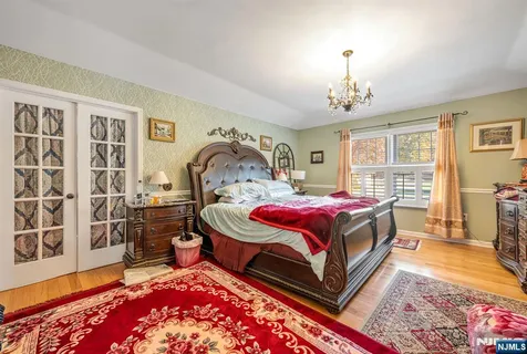 $1,385,000 | 134 Arthur Court, Mahwah, NJ 07430