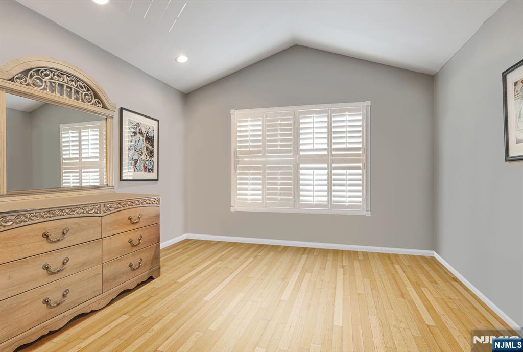 134 Arthur Court Mahwah, NJ 07430 - Photo 23 of 39