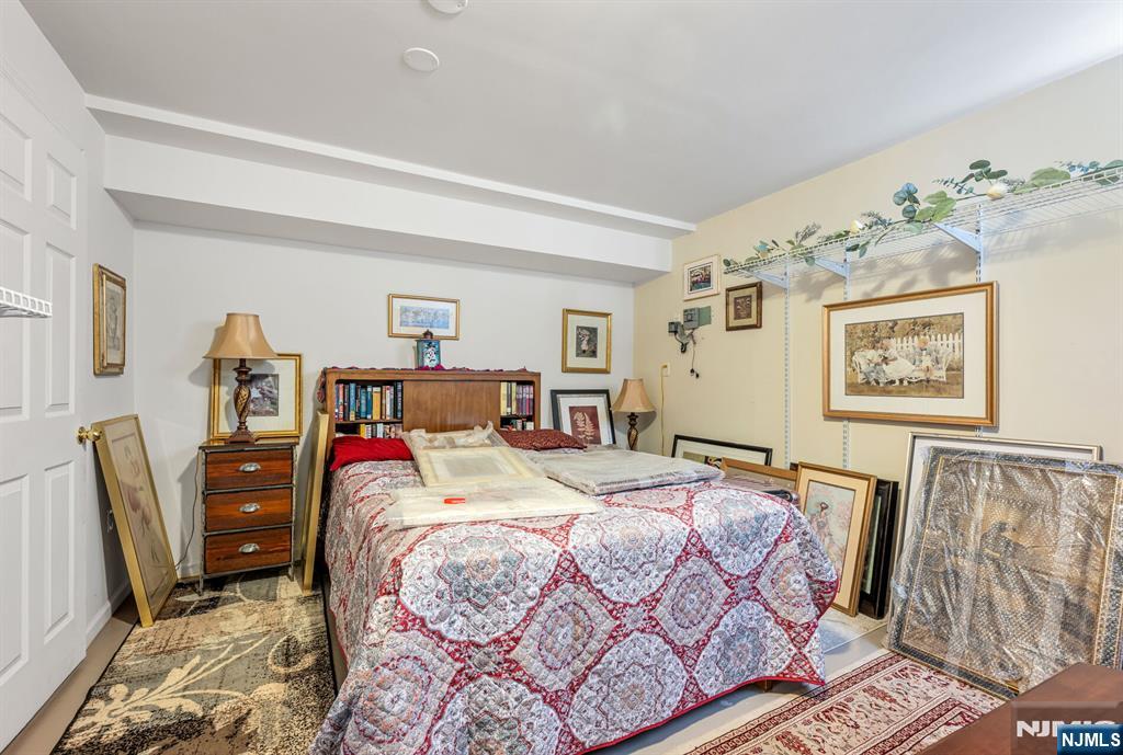 134 Arthur Court Mahwah, NJ 07430 - Photo 26 of 39