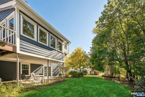 $1,385,000 | 134 Arthur Court, Mahwah, NJ 07430