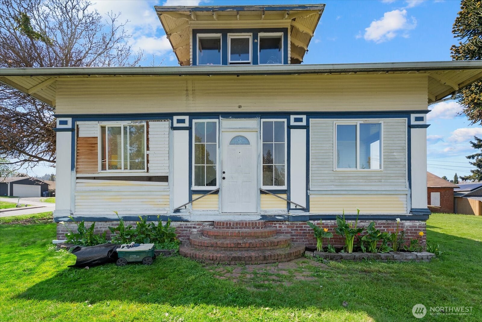 3732 Rockefeller Avenue Everett, WA 98201 - Photo 2 of 25