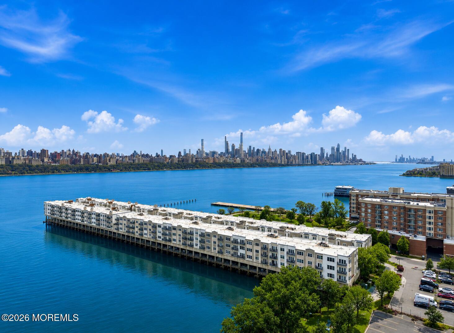 324 The Promenade Edgewater, NJ 07020 - Photo 4 of 48 9C6AF7F0-C35B-4FDF-82B4-4452319AD947