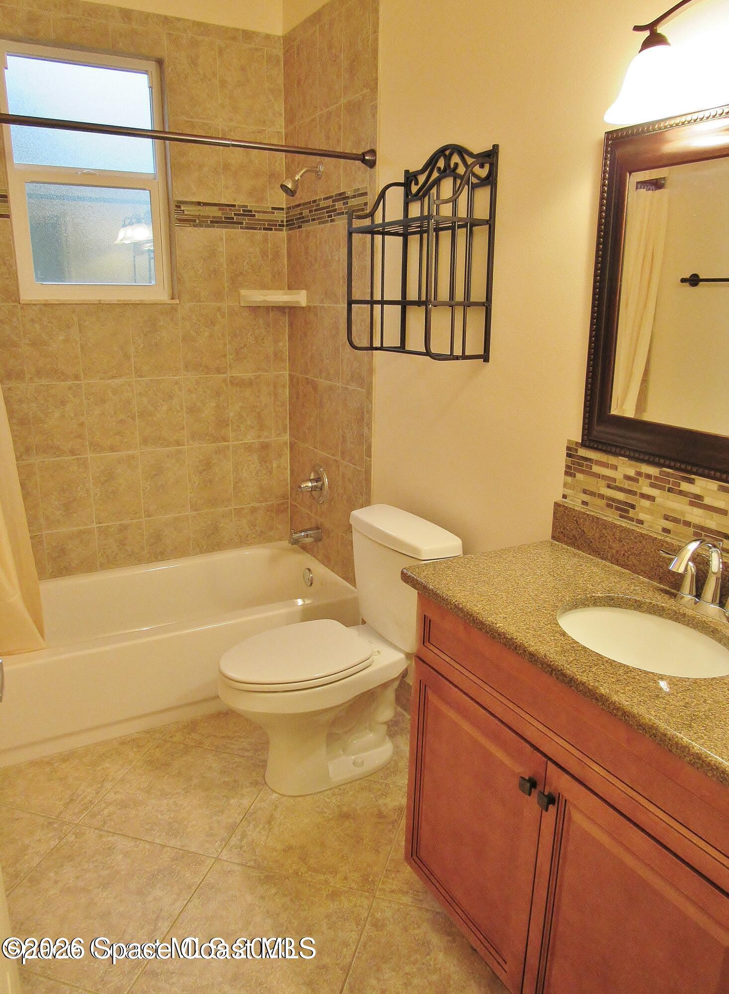39 Carmalt Street, Unit B Cocoa, FL 32922 - Photo 7 of 12 One Full Bathroom