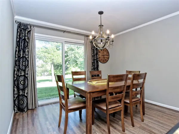 $2,400 | 222 Lido Street, Unit J2, Lakeway, TX 78734