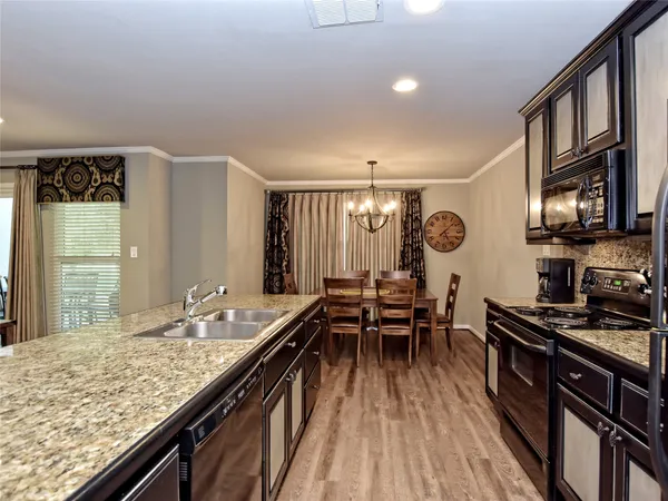 $2,400 | 222 Lido Street, Unit J2, Lakeway, TX 78734