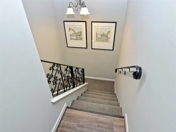 $2,400 | 222 Lido Street, Unit J2, Lakeway, TX 78734