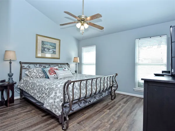 $2,400 | 222 Lido Street, Unit J2, Lakeway, TX 78734