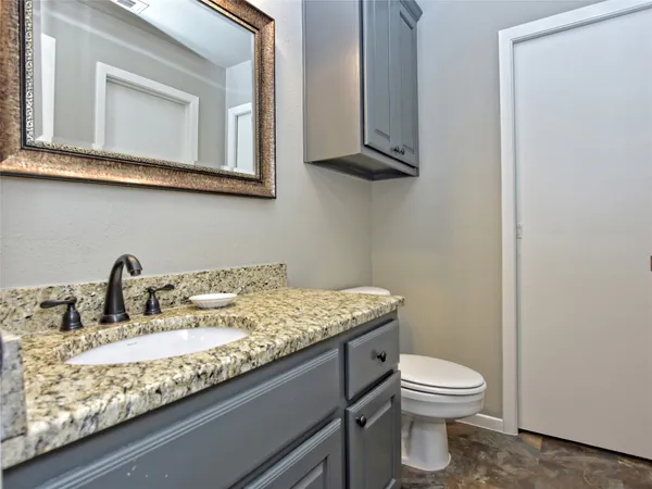$2,400 | 222 Lido Street, Unit J2, Lakeway, TX 78734