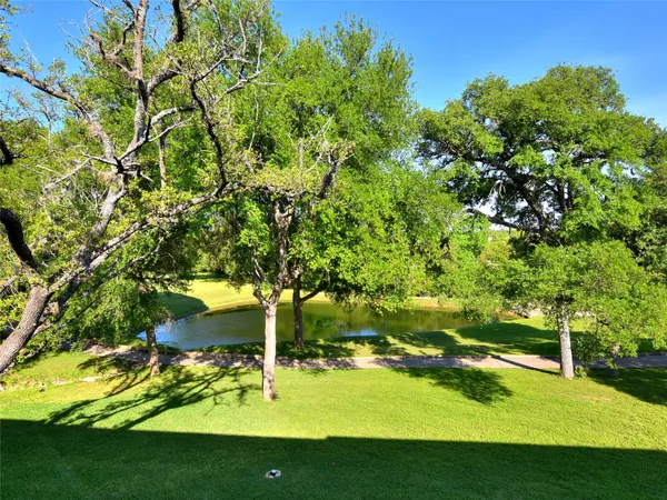 $2,400 | 222 Lido Street, Unit J2, Lakeway, TX 78734