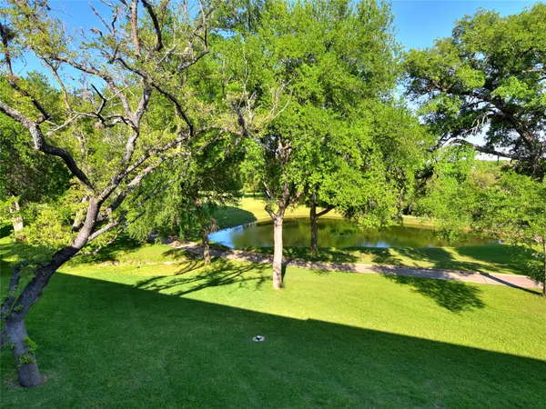 $2,400 | 222 Lido Street, Unit J2, Lakeway, TX 78734