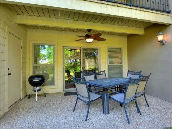 $2,400 | 222 Lido Street, Unit J2, Lakeway, TX 78734