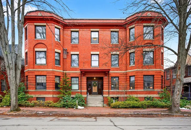 $1,050,000 | 94 Neal Street, Unit 1N, Portland, ME 04102