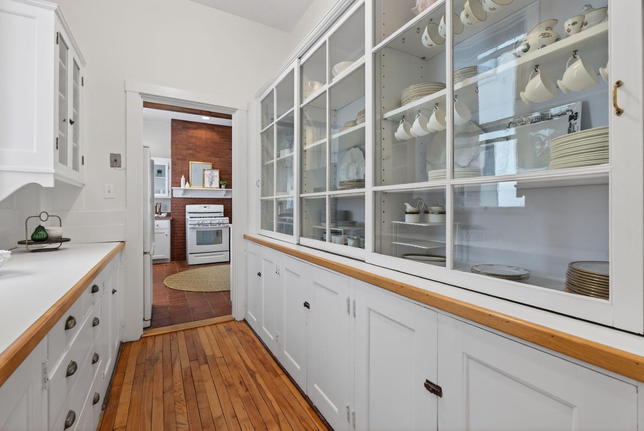 94 Neal Street, Unit 1N Portland, ME 04102 - Photo 13 of 39 DSC05215