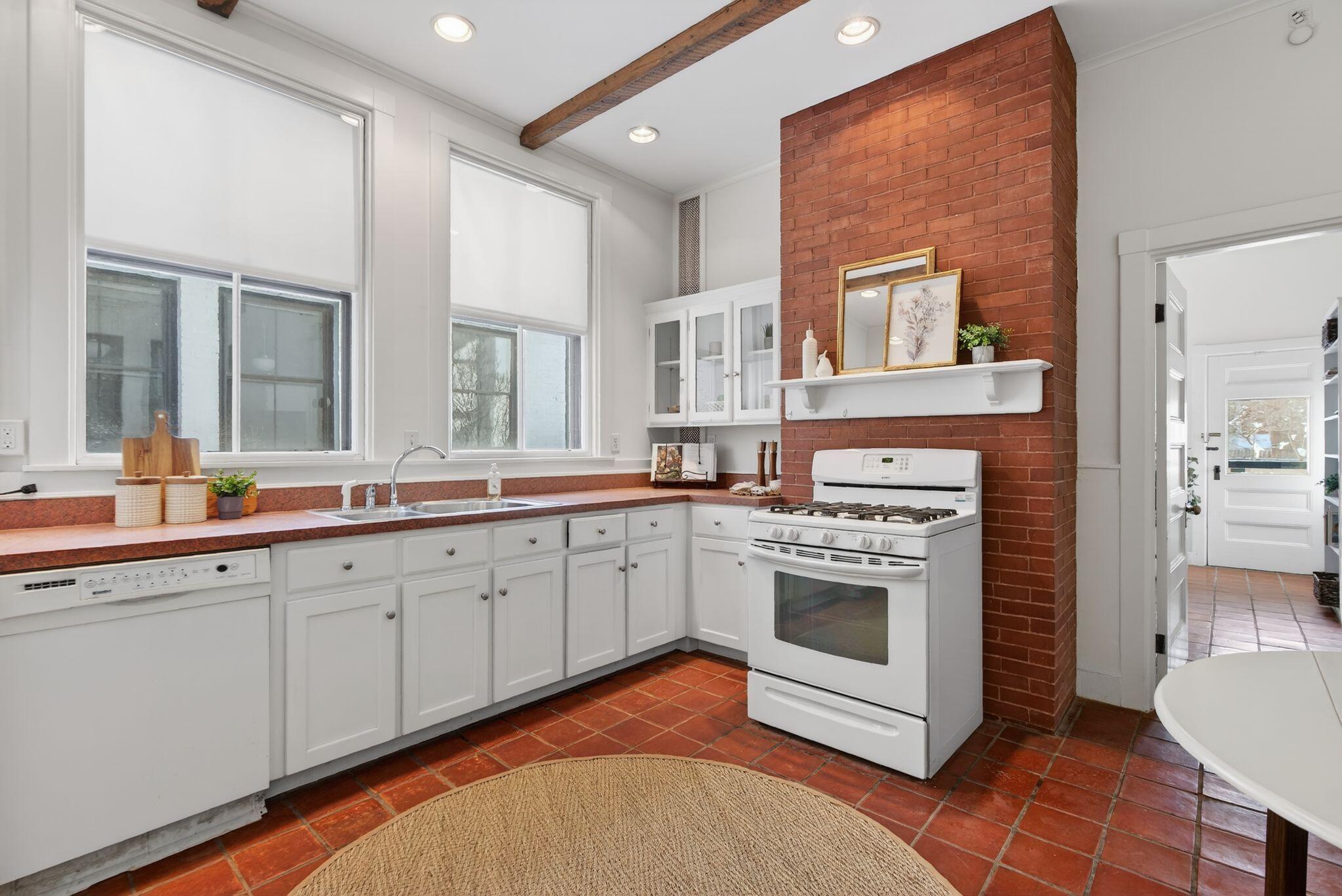 94 Neal Street, Unit 1N Portland, ME 04102 - Photo 17 of 39 DSC05225