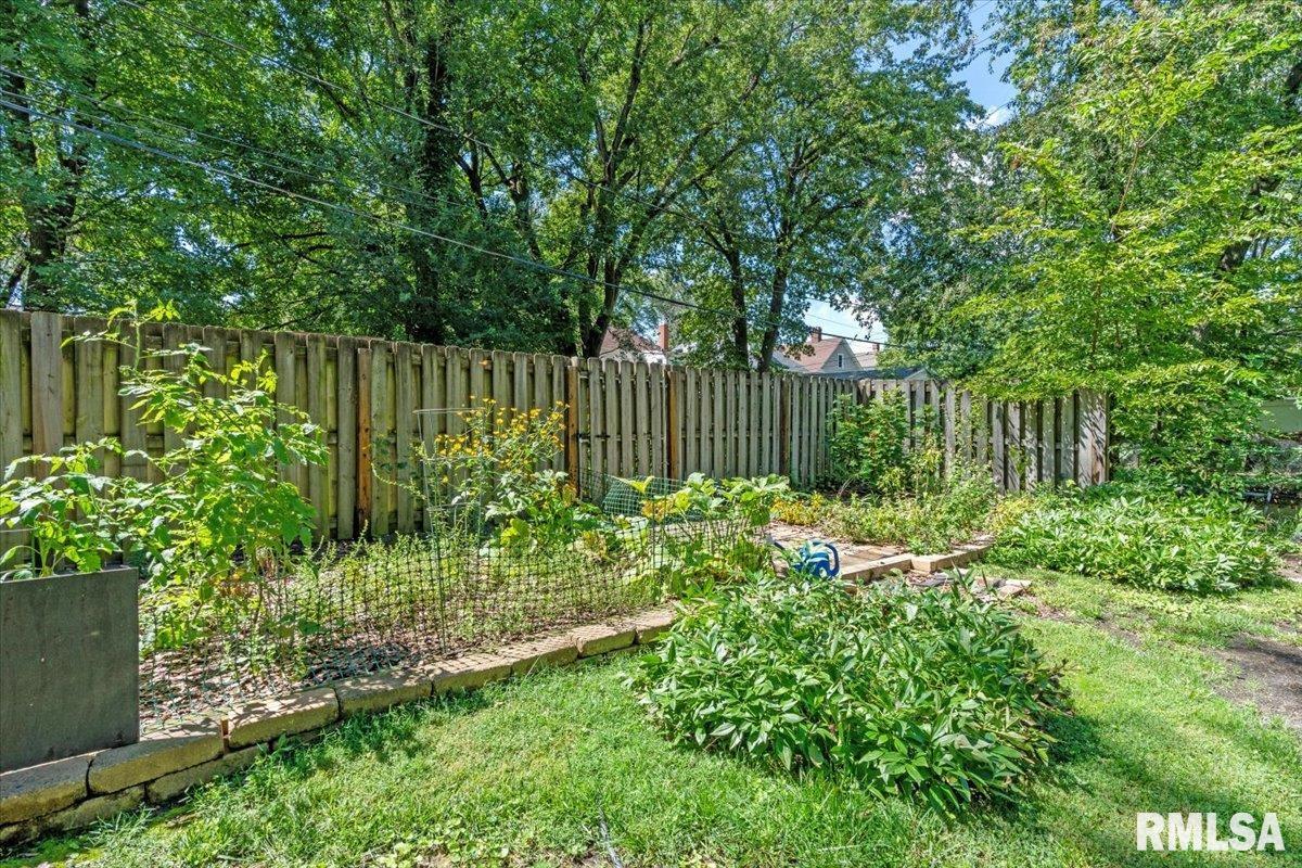 825 South State Street Springfield, IL 62704 - Photo 34 of 41