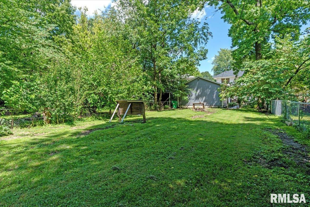 825 South State Street Springfield, IL 62704 - Photo 35 of 41