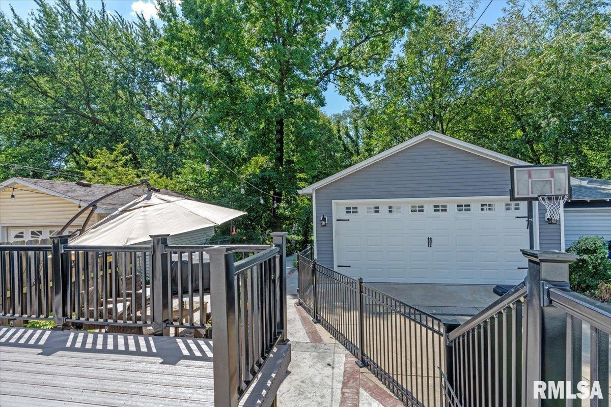 825 South State Street Springfield, IL 62704 - Photo 37 of 41