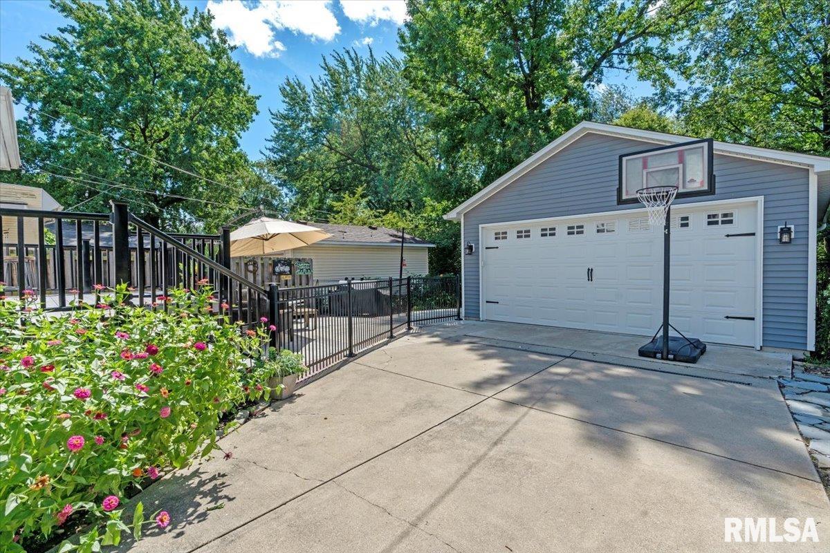 825 South State Street Springfield, IL 62704 - Photo 40 of 41