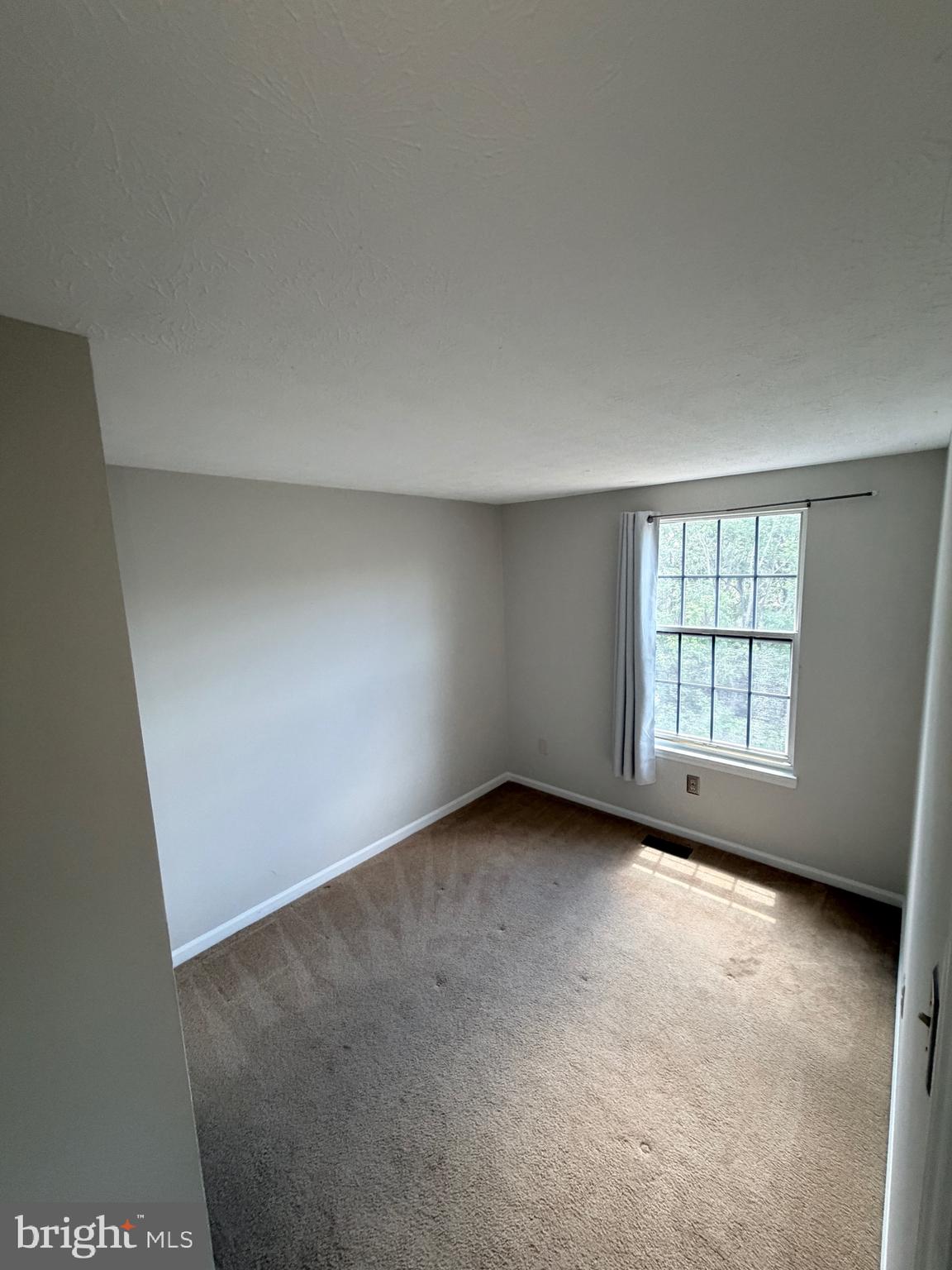13953 Winding Ridge Lane Centreville, VA 20121 - Photo 23 of 33 Bedroom 3