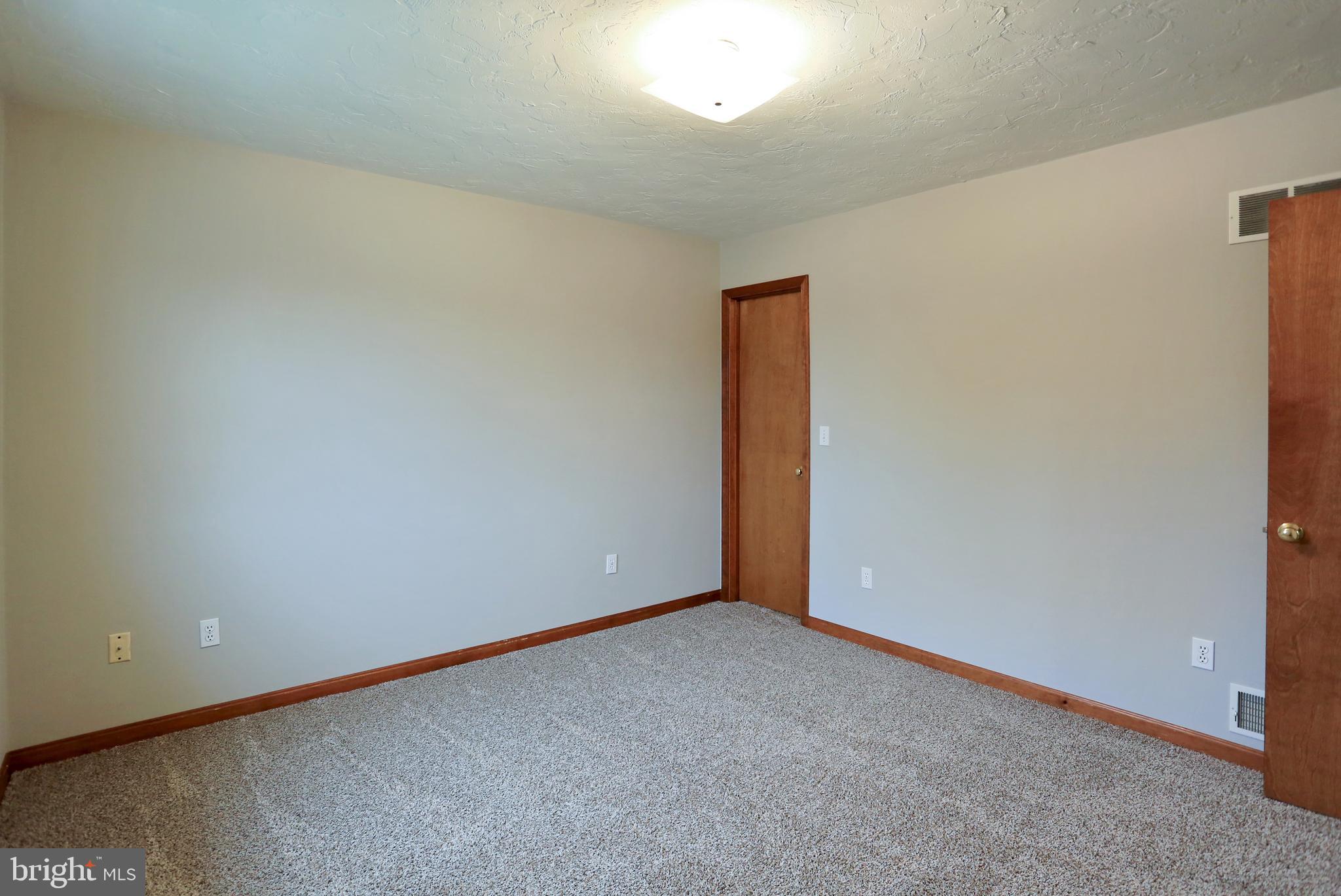 11 Ridge Avenue Hanover, PA 17331 - Photo 16 of 29 Gallery Image 16