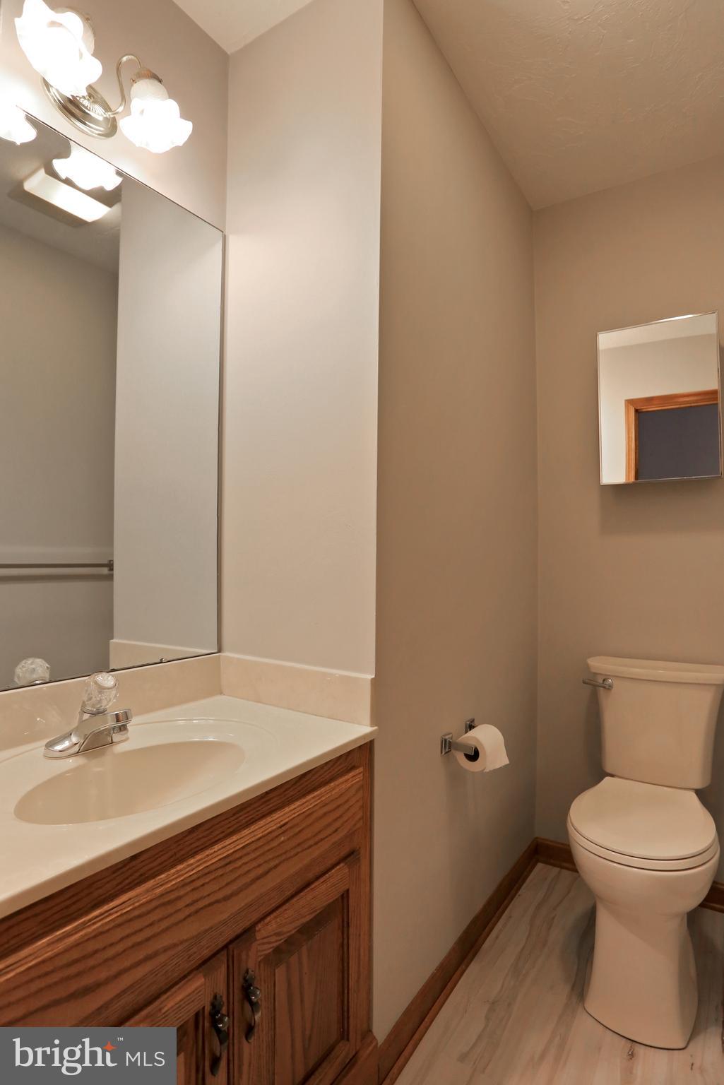 11 Ridge Avenue Hanover, PA 17331 - Photo 5 of 29 Gallery Image 5