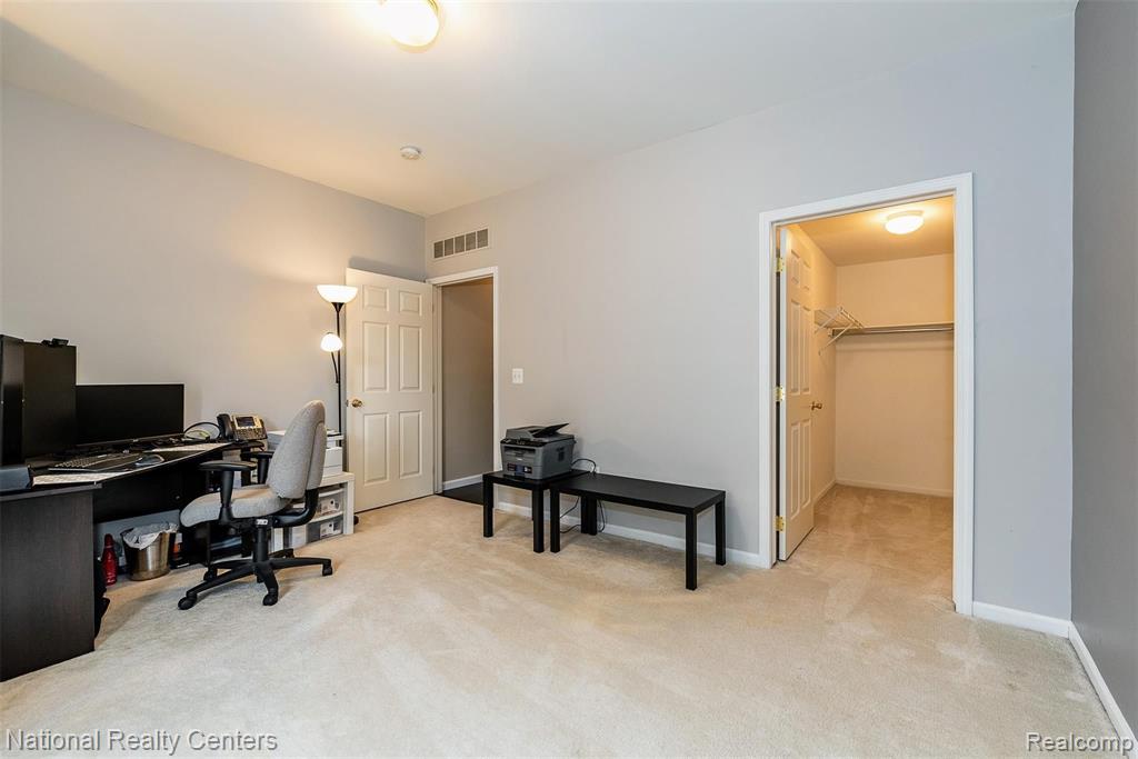 11740 Farmington Road Livonia, MI 48150 - Photo 25 of 31