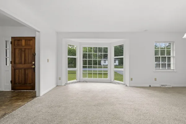 $1,500 | 205 Pinewood Drive, Summerville, SC 29483